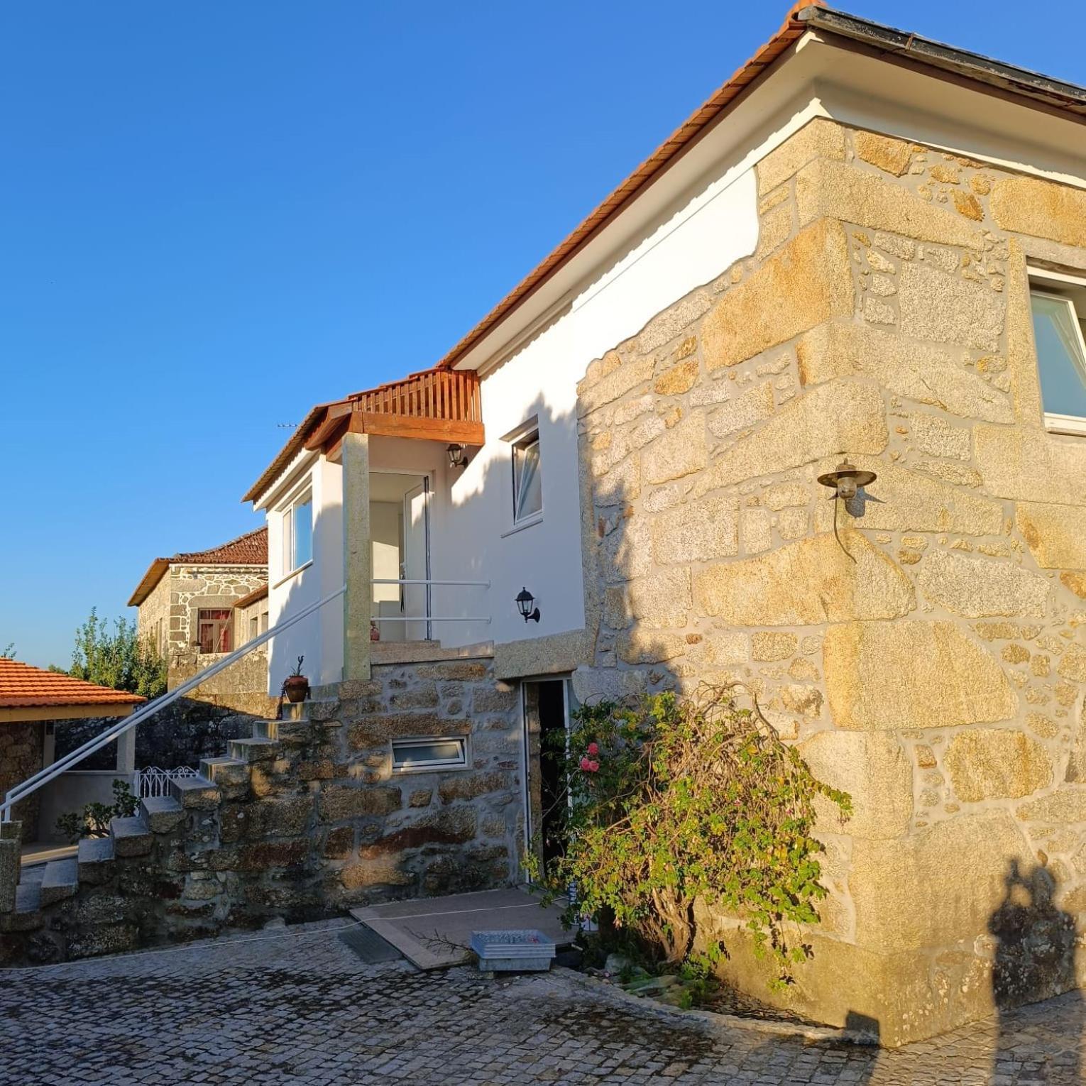 Albergue Ultreya Еспосенде Екстериор снимка