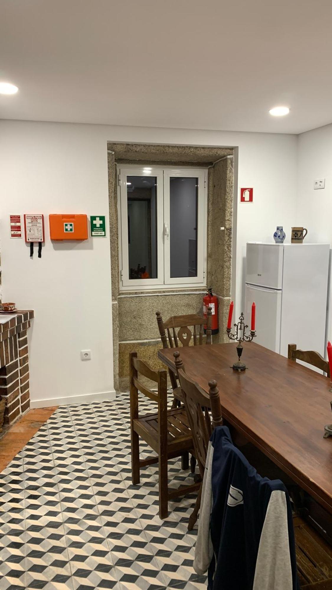 Albergue Ultreya Еспосенде Екстериор снимка