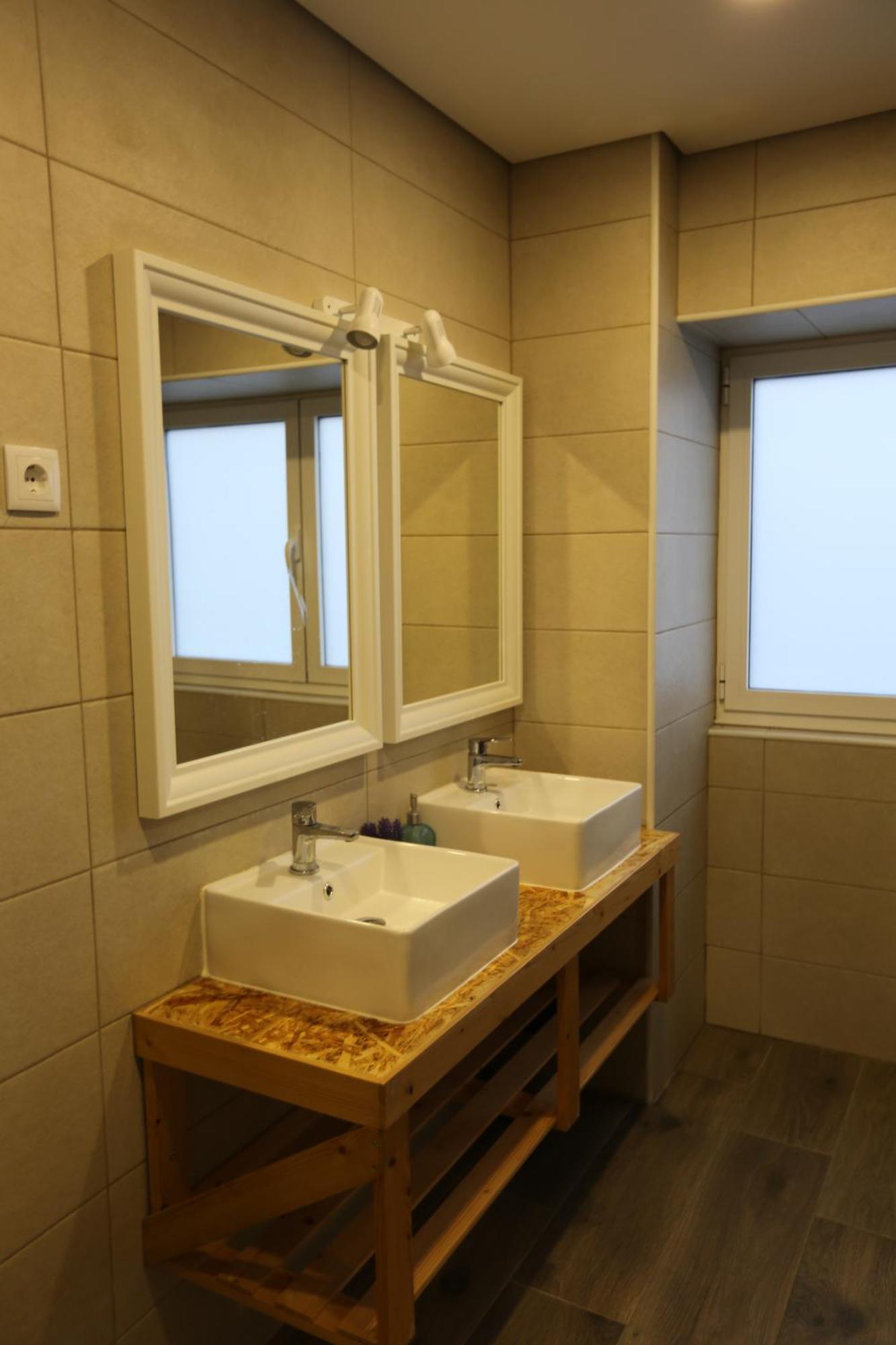 Albergue Ultreya Еспосенде Екстериор снимка