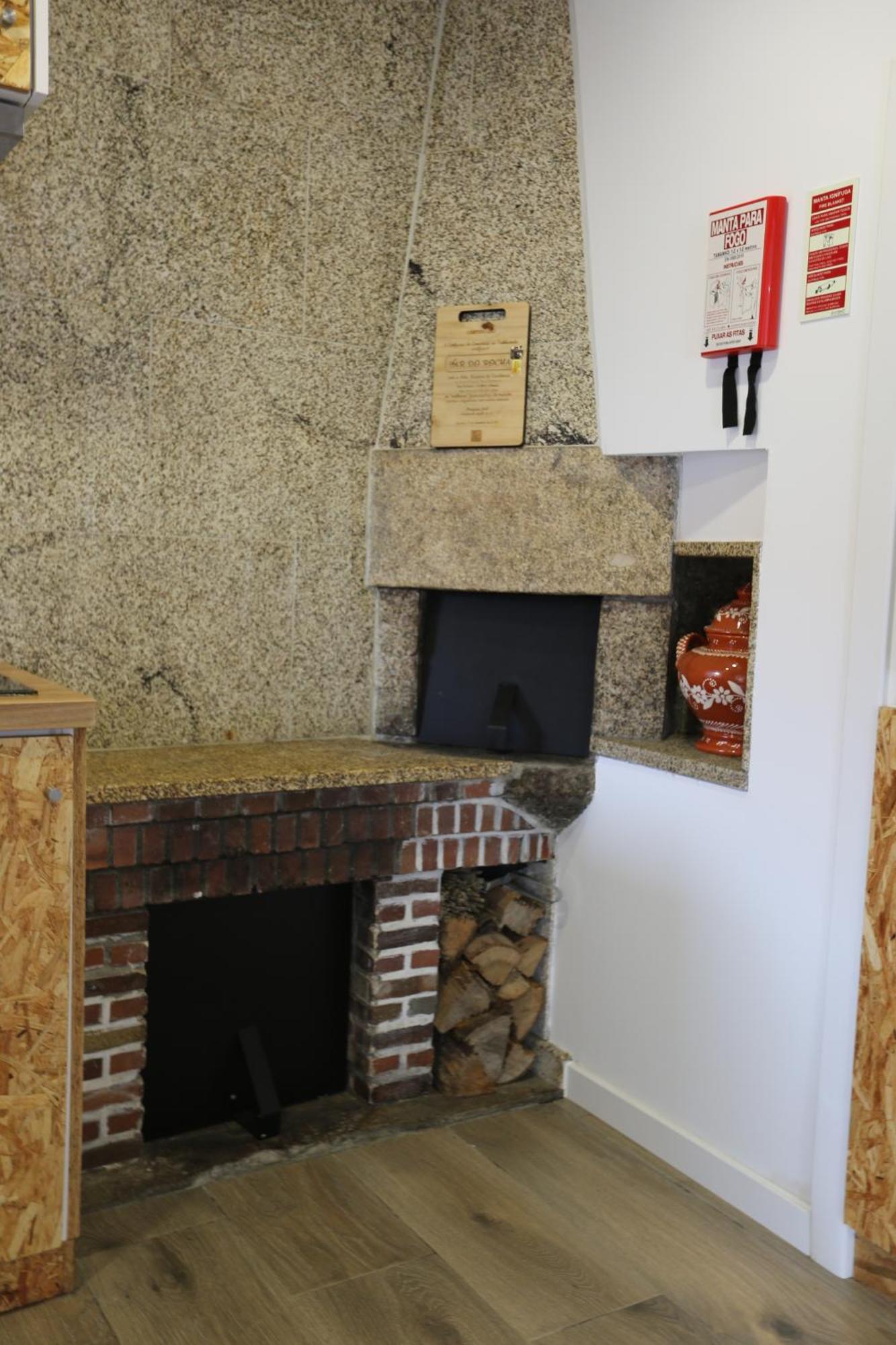 Albergue Ultreya Еспосенде Екстериор снимка