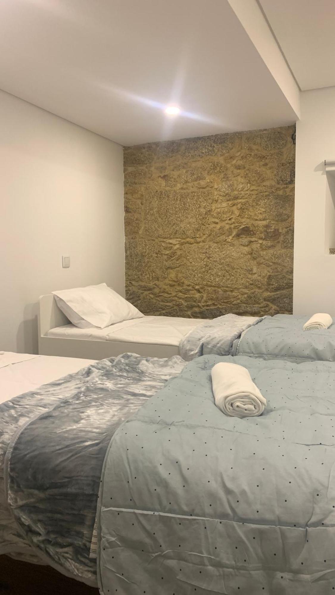 Albergue Ultreya Еспосенде Екстериор снимка